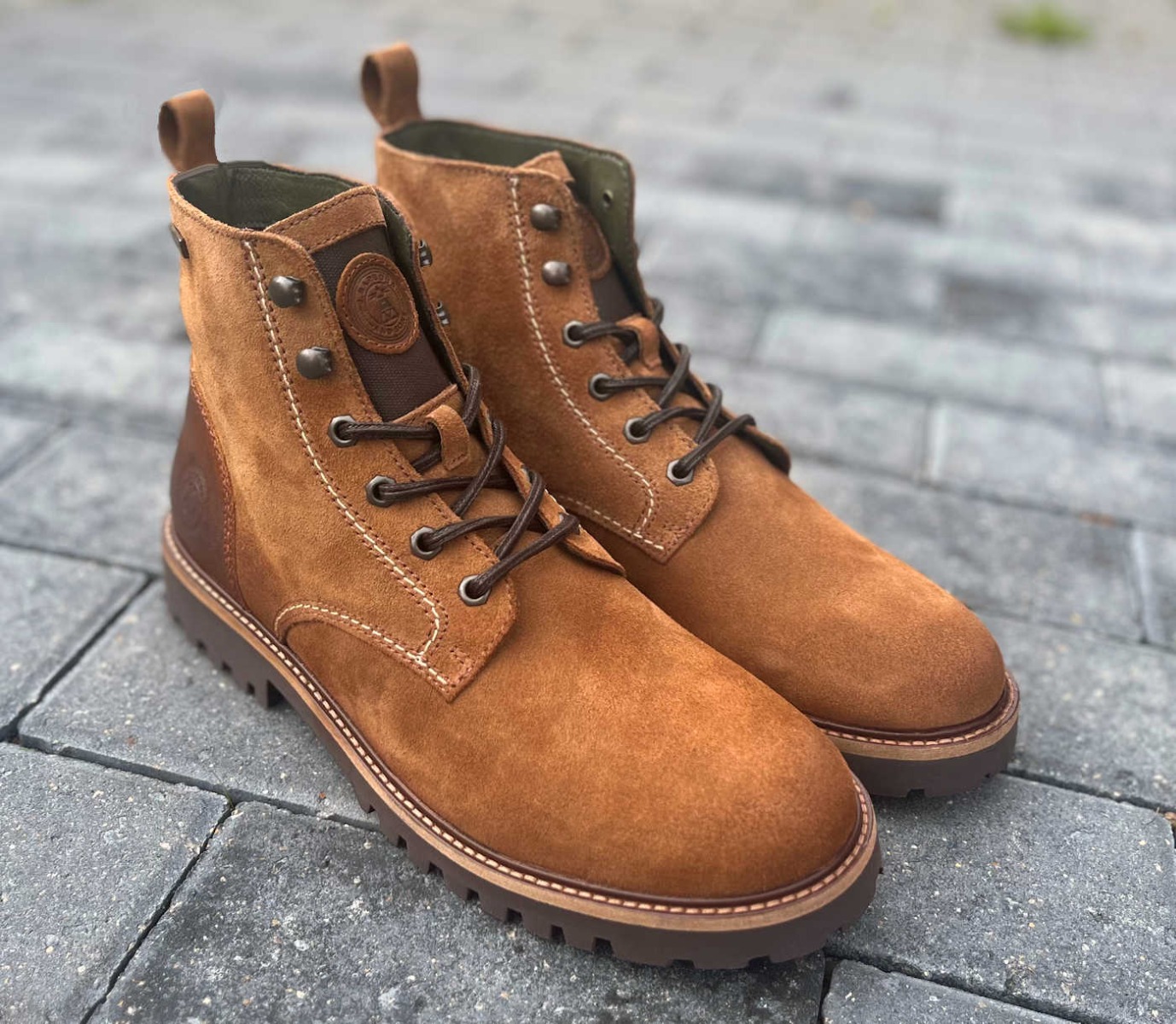 Barbour Waxy Brown Nubuck Lace Up Boots Rubber Sole