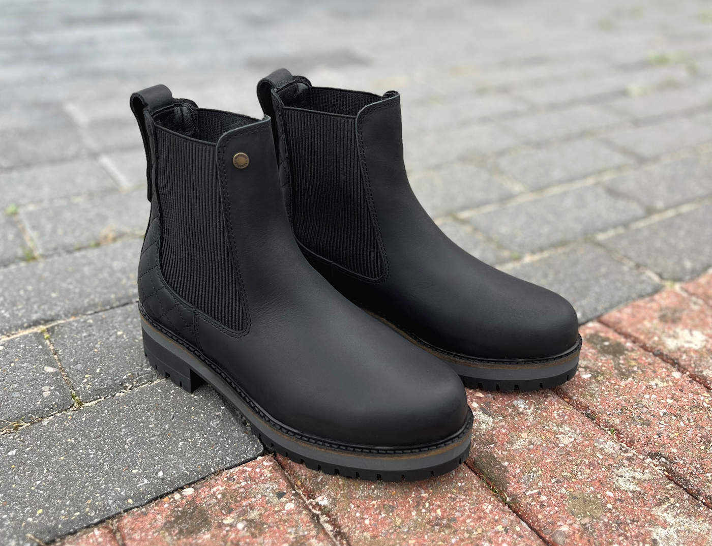Barbour Ladies Round Toe Black Nubuck Chelsea Boots