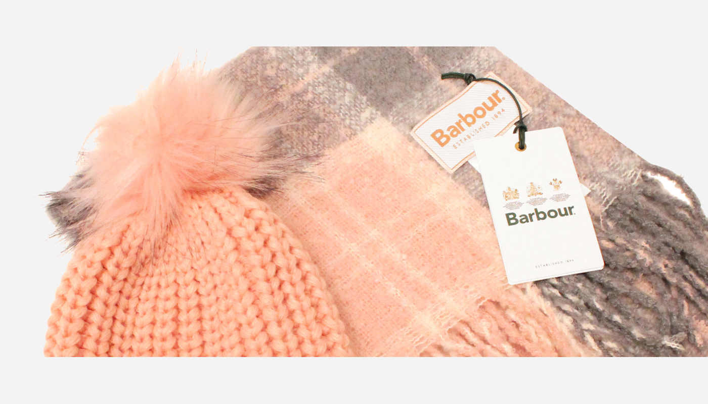 Barbour Ladies Pink Beanie & Wool Scarf Gift Set