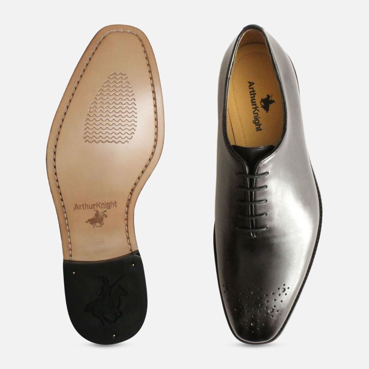 Wholecut Oxford Brogue Shoes in Black