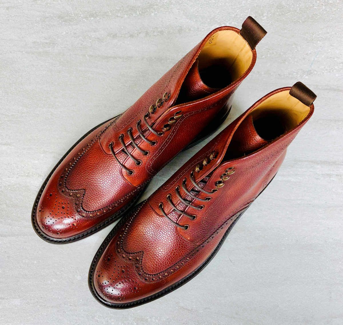 carlos-santos-oxblood-grain-  display picture 1