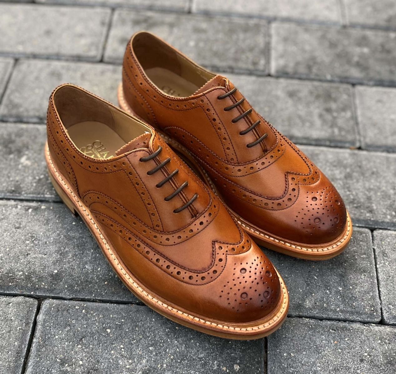 Men’s Bass- Jack Tan Brogue Casual Shoes Size 7.5 M Luxury Chapman Oxford Brogues in Antique Tan main image 2