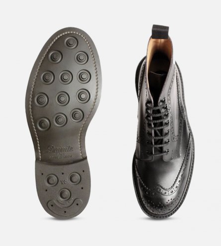 Trickers Stow Black Dainite Brogue Boots