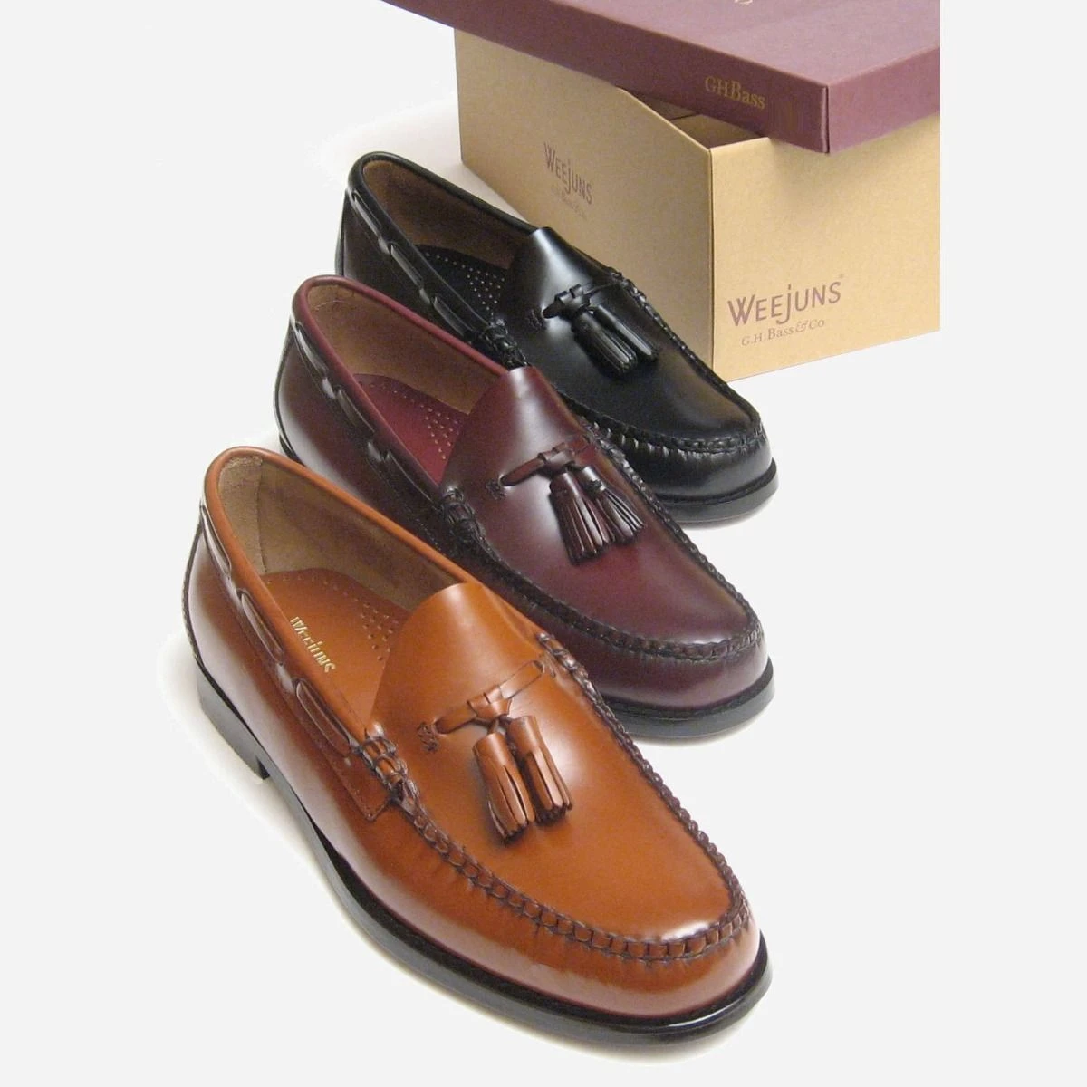 Bass Weejuns Black Polished Leather Tassel Loafers display picture 2