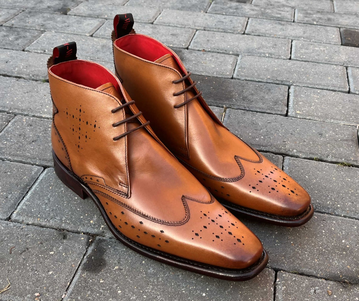 Jeffery West Honey Tan Polished Diamond Lace Up Chukka Boot