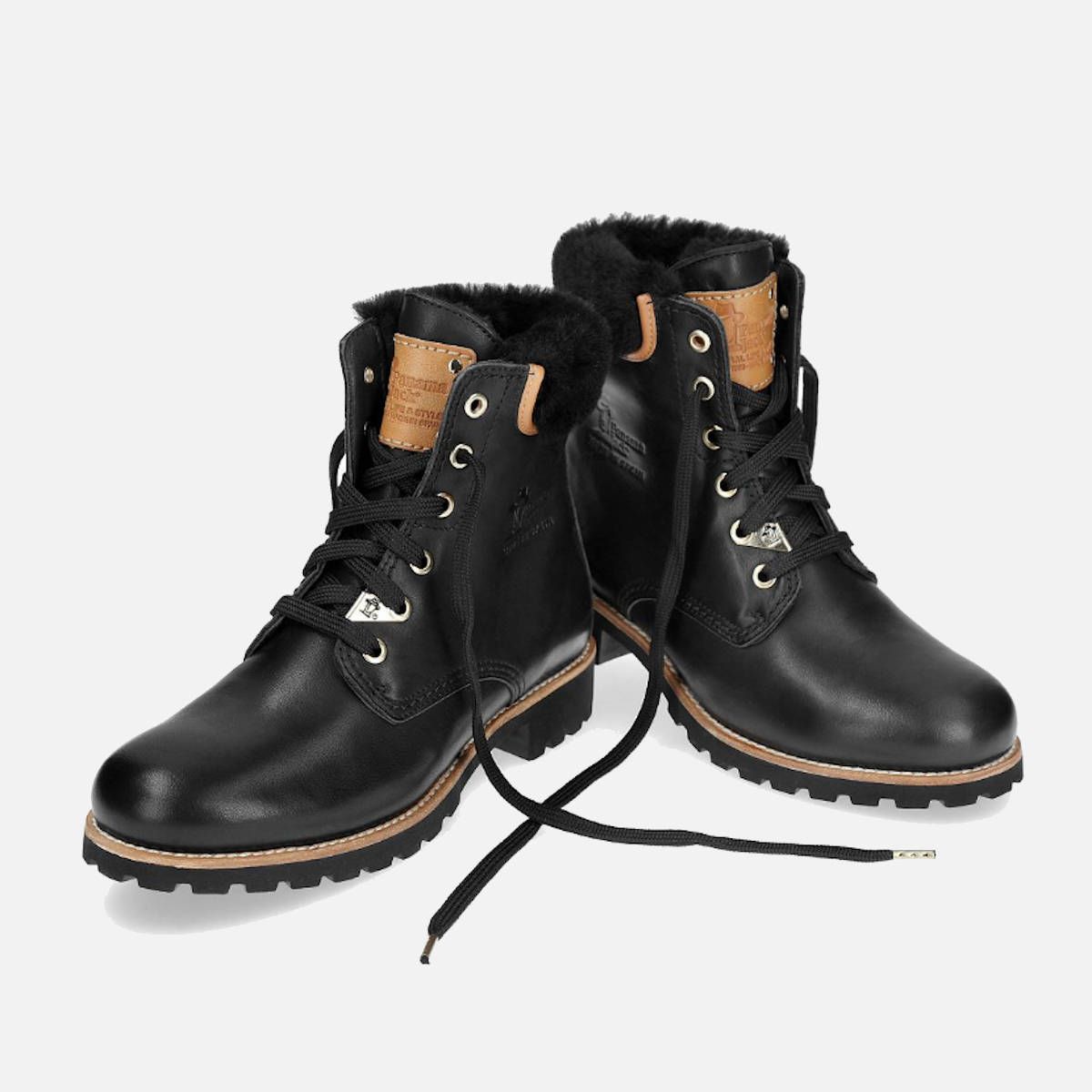Panama Jack 03 Igloo Travelling Boots in Black Leather