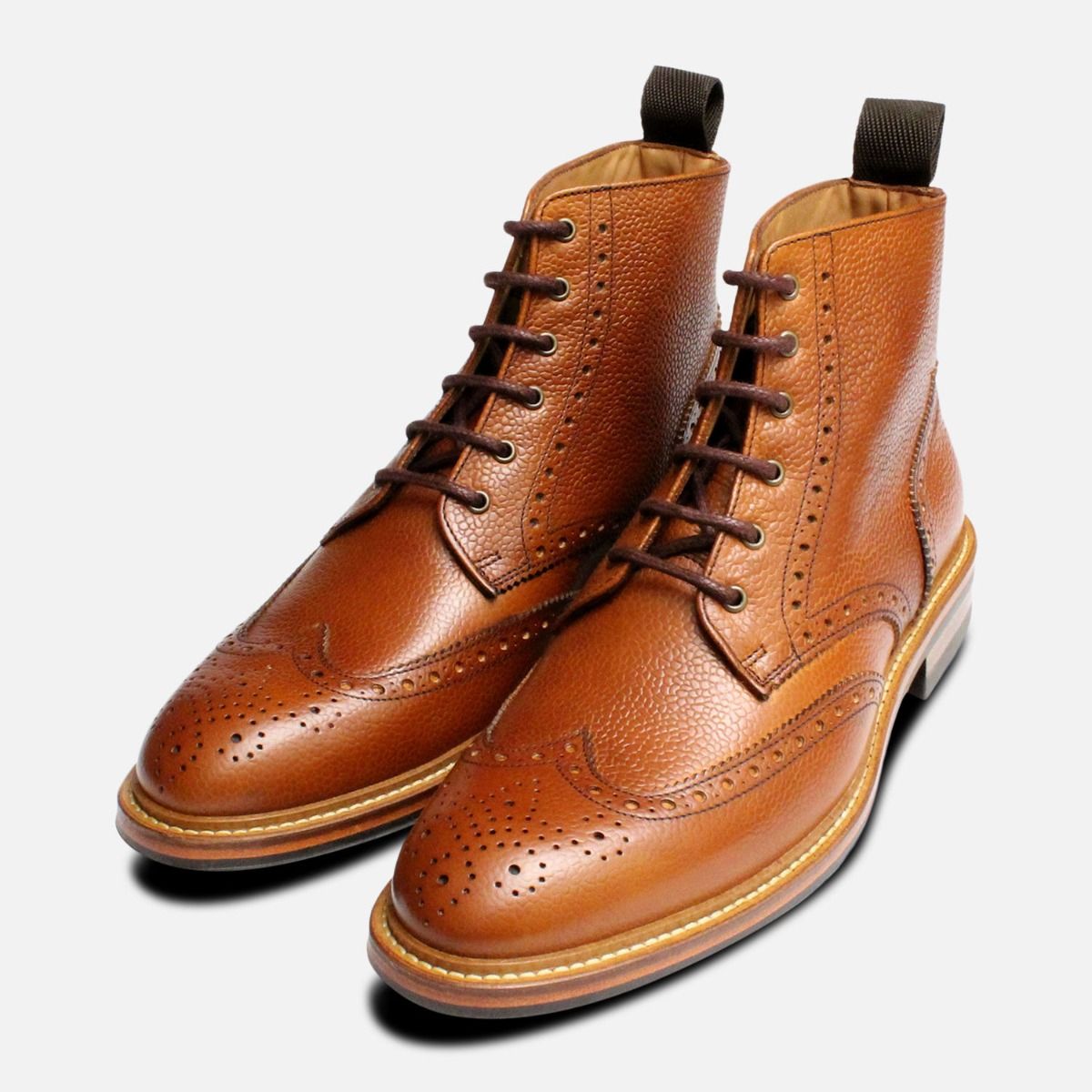 Country Brogue Boots in Tan Grain